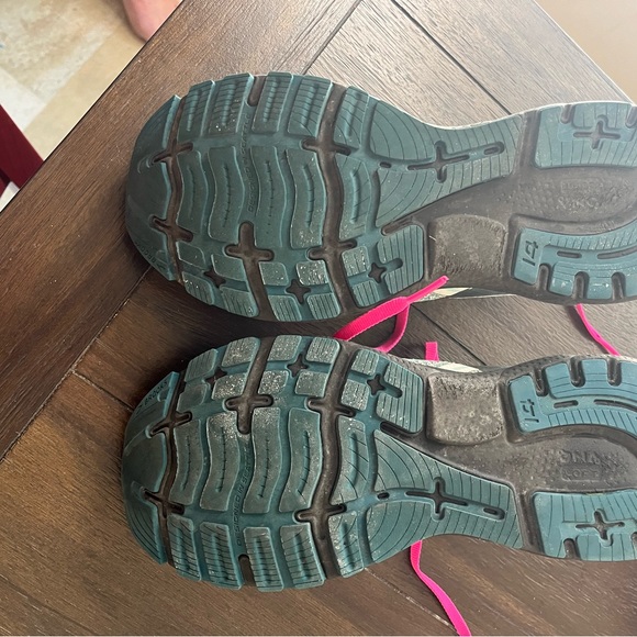 Brooks ghost size 10 euc - Picture 3 of 4